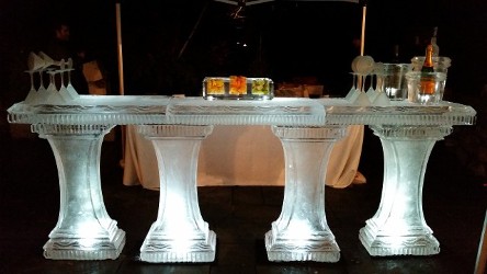 10 foot bar, condiment holder, bottle holders
