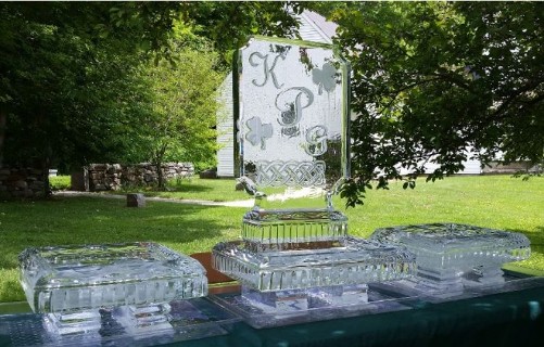 Small Trays with Snowfilled Shamrock and Celtic Knot Logo