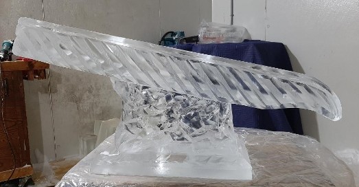 Ice Matters Half Block Luge - Both Tracks into Glass Ice Matters Half Block Luge - Both Tracks into Glass