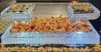 ice matters 40 inch tray with small raised side trays - detailed edges