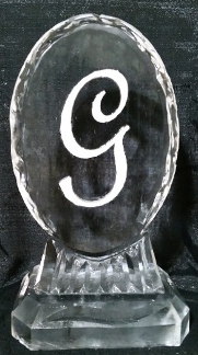 Script Initial centerpiece